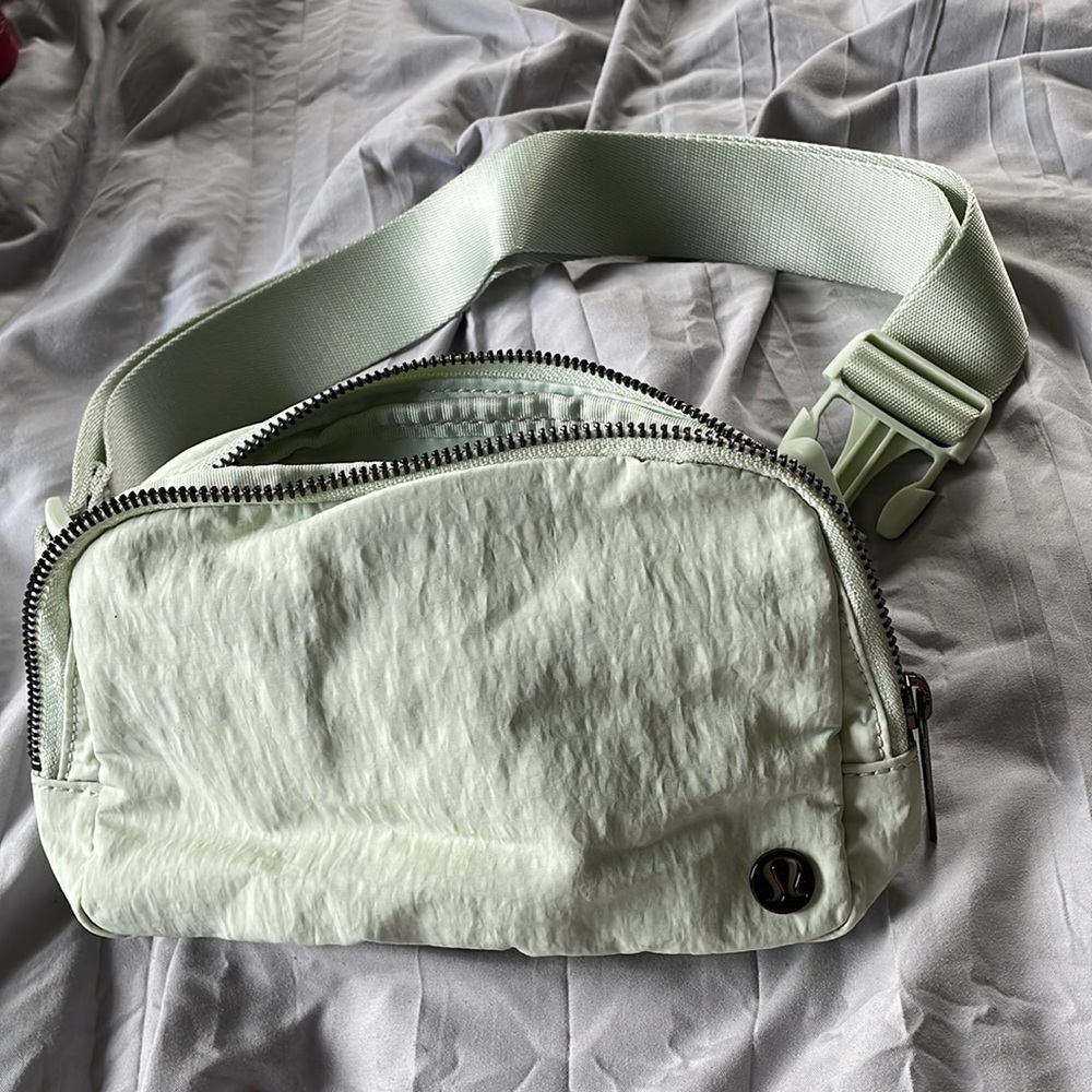 Lululemon Fanny pack